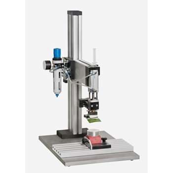 Pneumatik-Aufbau höhenverstellbar für Werkstücke bis ca. 200 mm