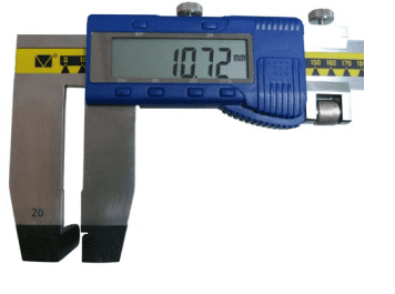 300mm Digitaler Messschieber, 0,01mm Auflösung, IP 54, 22–300mm Messbereich, schnabellange 66+56 - Microtech Metrology