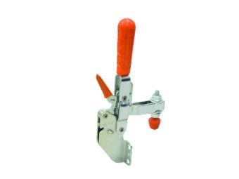 Vertikalspanner mit Winkelfuß auf weißem Hintergrund. Der Griff ist mit rotem Kunststoff bekleidet. Dieses Modell hat eine Sicherheitsverriegelung.