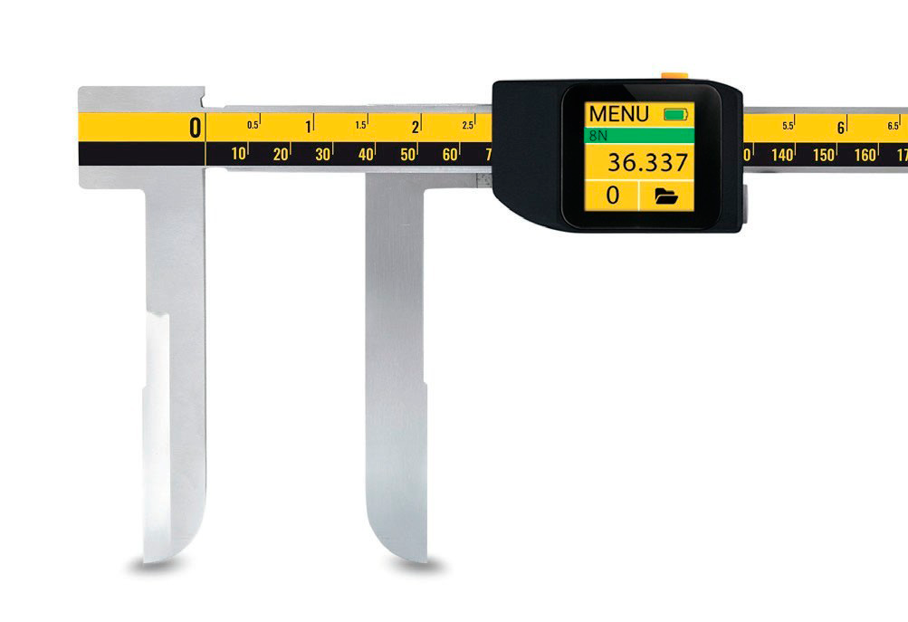 Microtech Digital Innen-Messschieber: Frontalansicht mit Farbdisplay, Anzeige 36.337mm, silberner Stahl