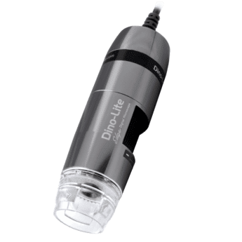 AM7515MTFP LWD USB Handmikroskop: Grau-schwarzes Aluminiumgehäuse in Schrägansicht, Kabelanschluss oben