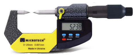 Microtech Digital Messschraube: Grau-gelb, 25-50mm, 0,001mm Auflösung, mit LCD-Anzeige, Seitenansicht