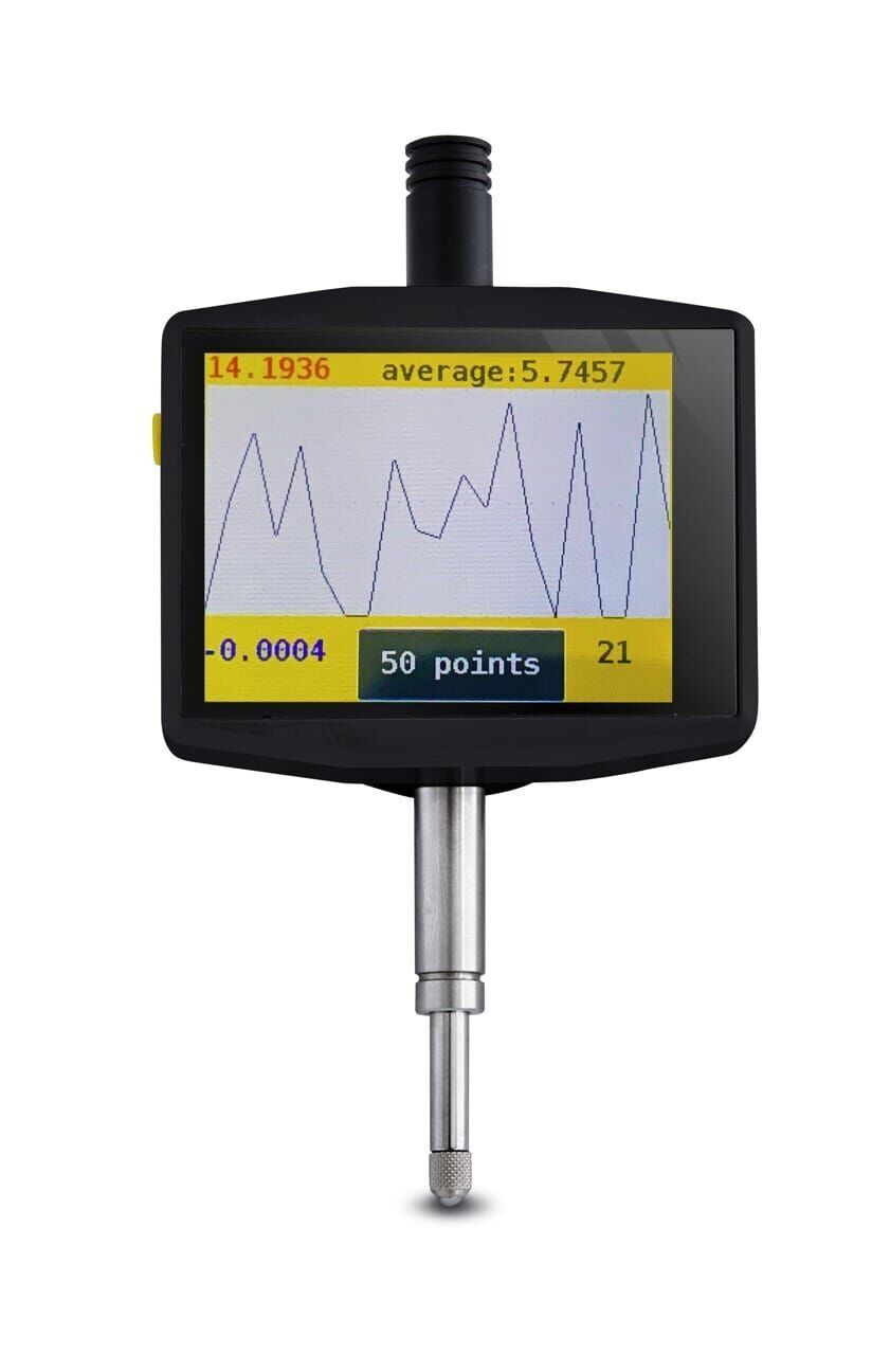 Microtech Digital Messuhr 150mm: Frontalansicht mit 2.4" Farb-Touchscreen Anzeige und Messgrafik