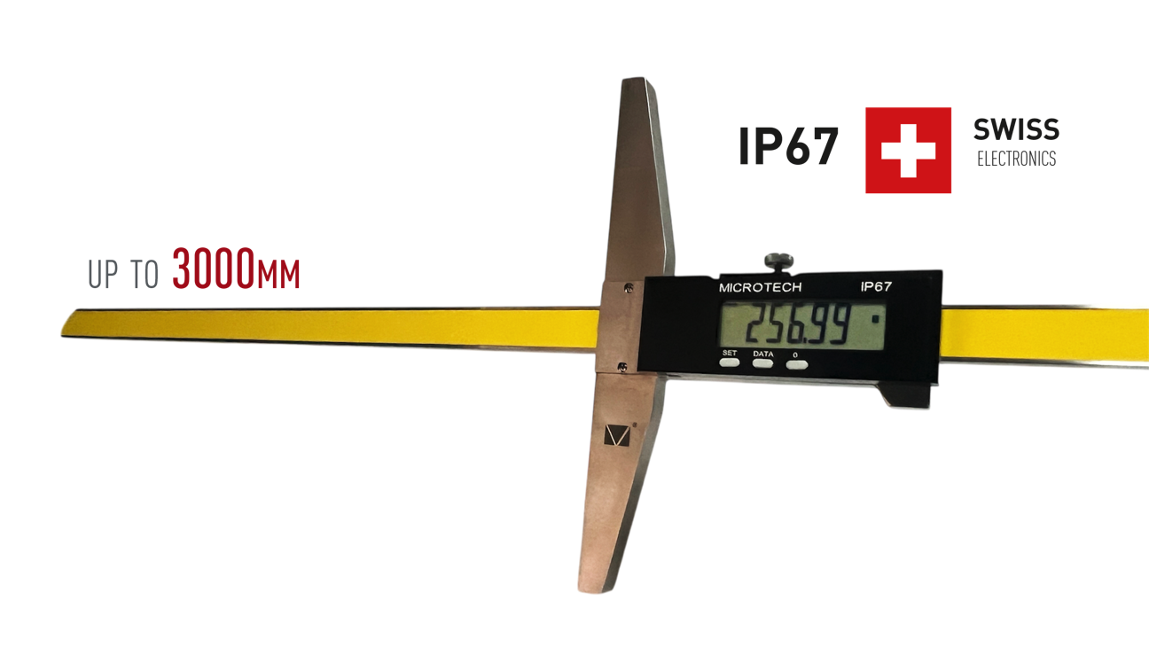 Microtech Metrology Tiefenmessschieber 0-500mm IP67, wireless, ISO 17025 kalibriert, gelbe Leiste, seitliche Ansicht.